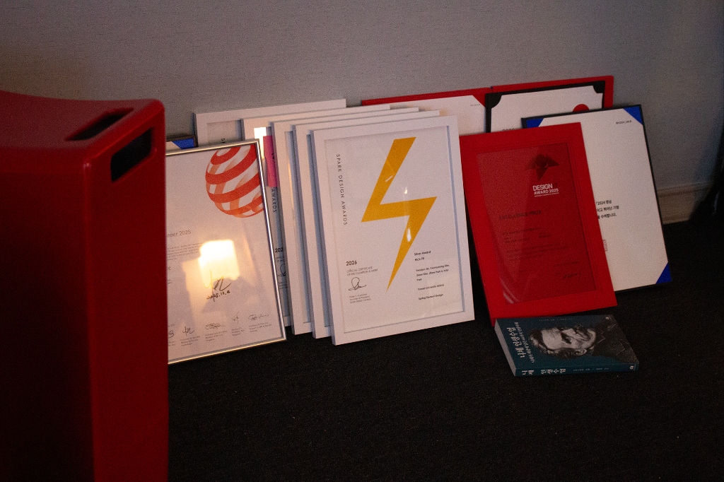 hyeong™ awards